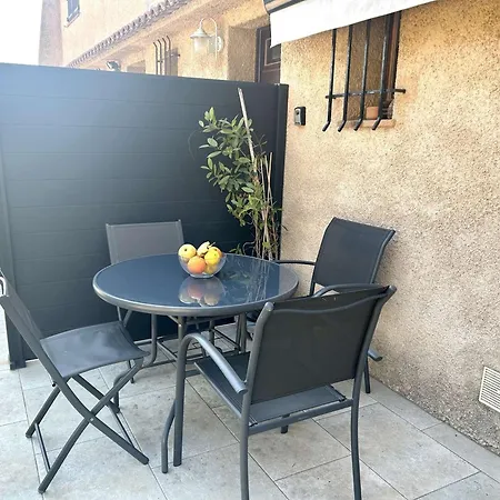 Mezzanine Climatise Proche Avec Terrasse Et Parking A Saint-raphael - Fr-1-226a-162 Apartment Saint-Raphael (Var)